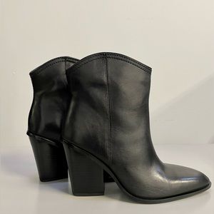 Zara Leather Cowboy ankle boot